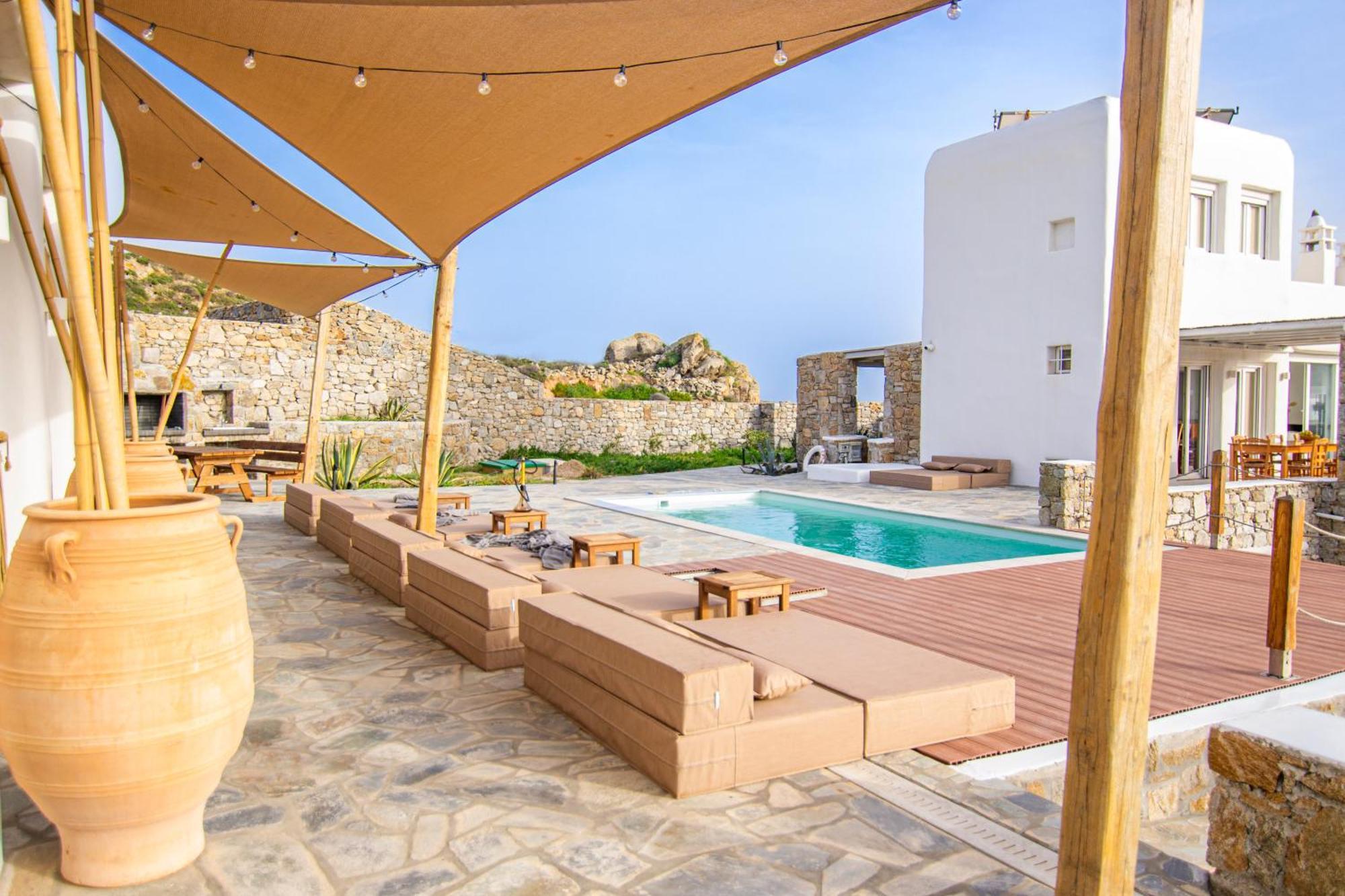 Poppy Mykonos