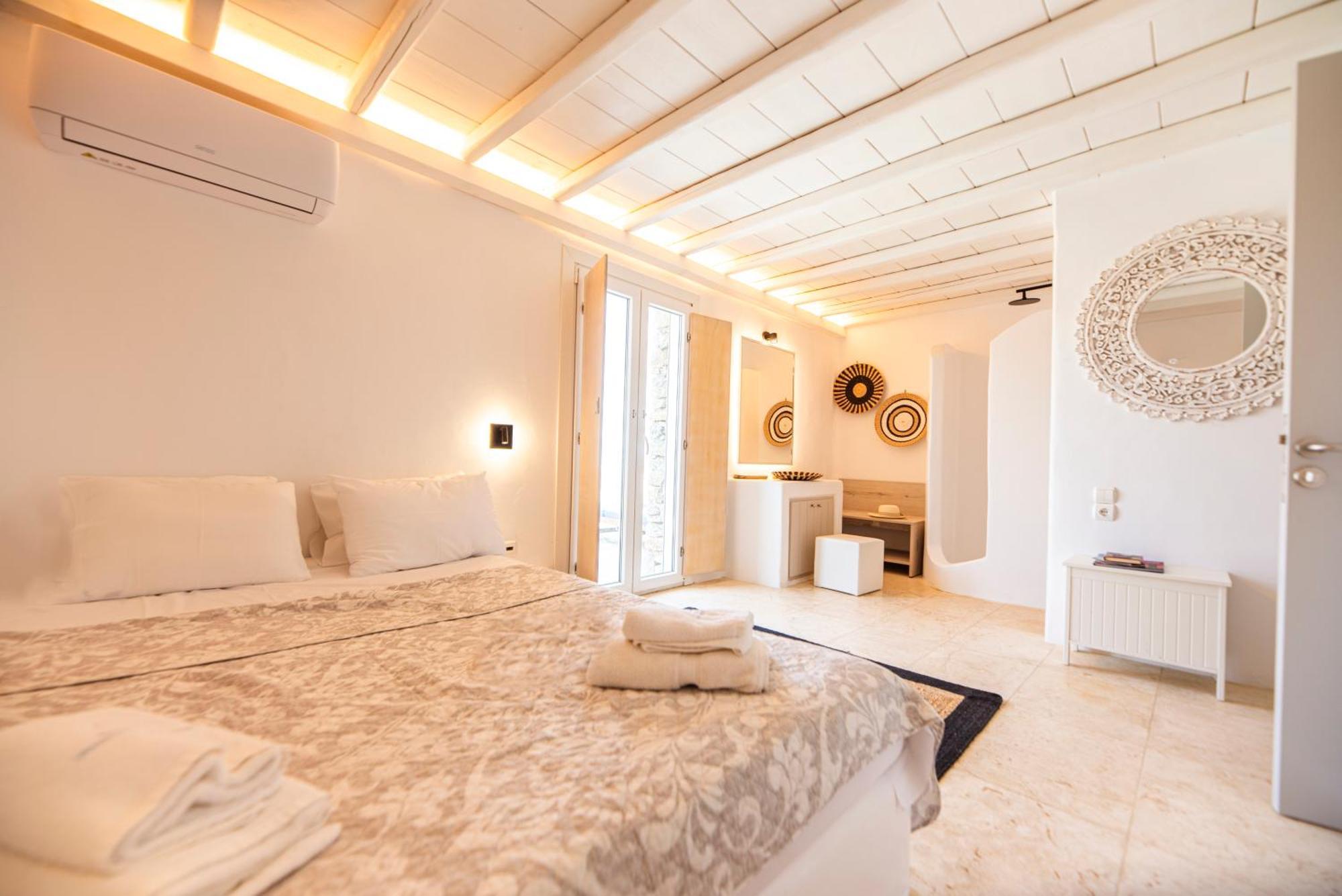 Poppy Mykonos