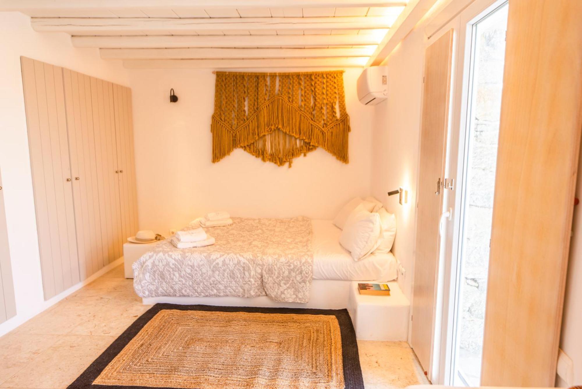Poppy Mykonos Villa *