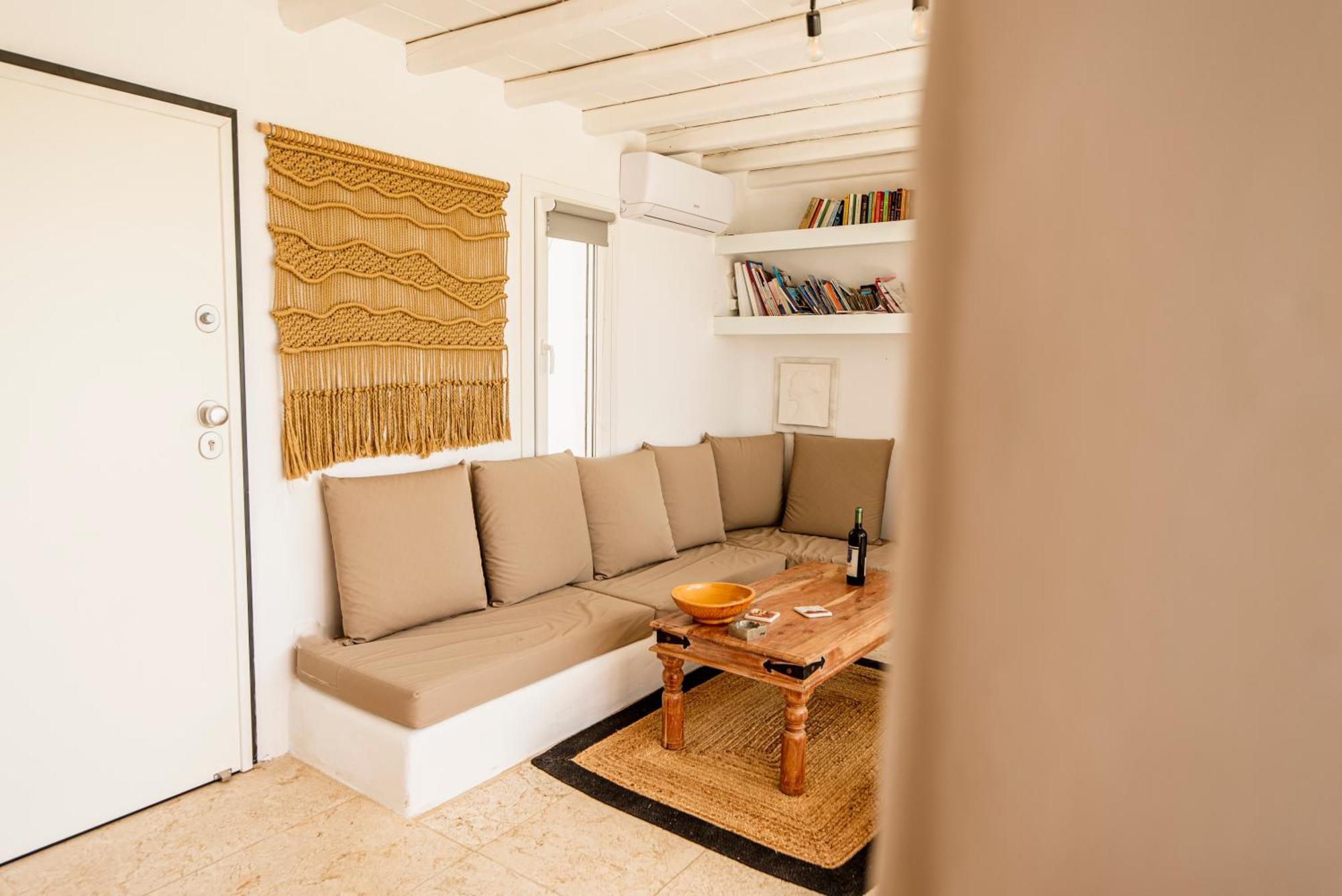 Poppy Mykonos