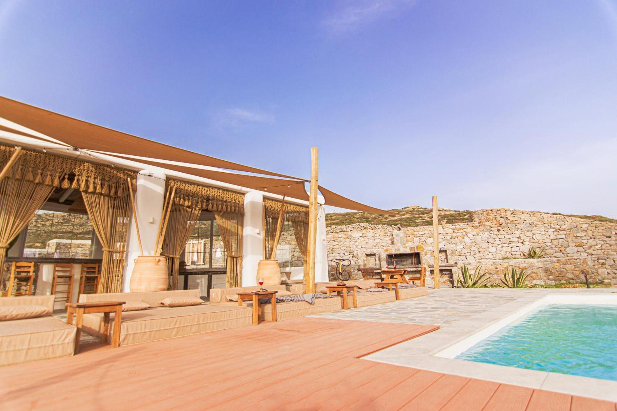 Poppy Mykonos